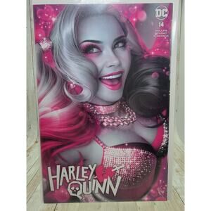 Harley Quinn #14 Warren Louw Black & Pink Minimal Trade Variant Virgin